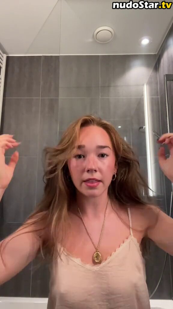 Holly Taylor / actress / holly_taylor / hollytaylor97 / lilydarling Nude OnlyFans Leaked Photo #41