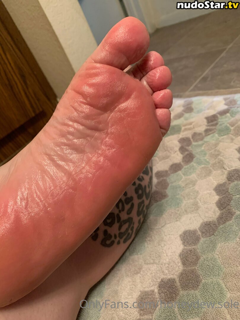 honeydew.sole / toes.for.souls Nude OnlyFans Leaked Photo #5