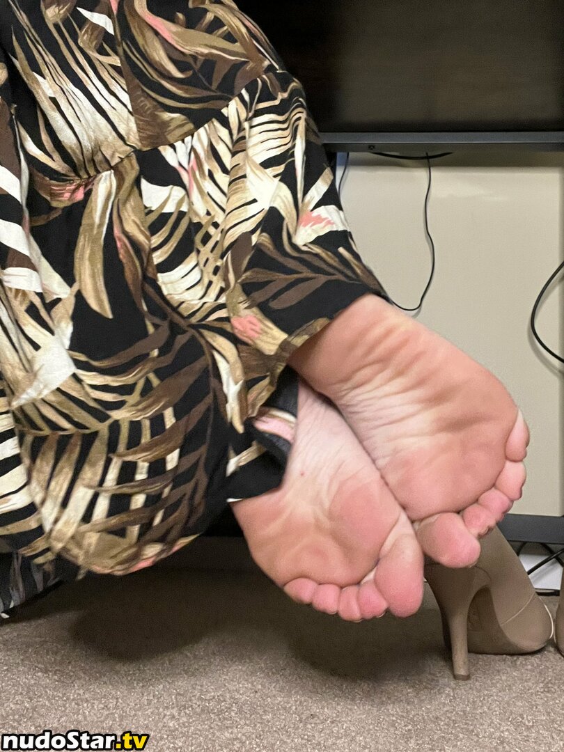 Afootabove / HopesPrettyPiggies / thesolescout Nude OnlyFans Leaked Photo #2
