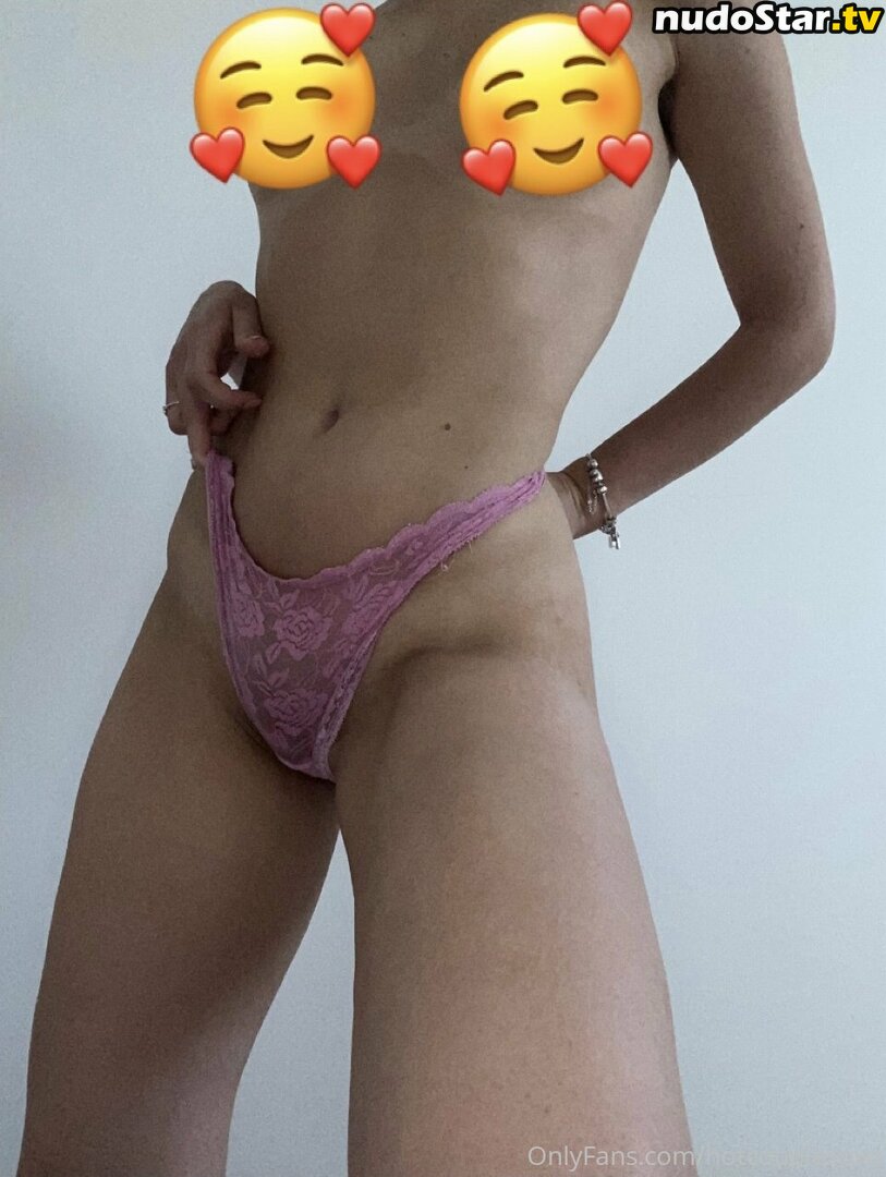 hotanastasiafree / reeny2626 Nude OnlyFans Leaked Photo #27