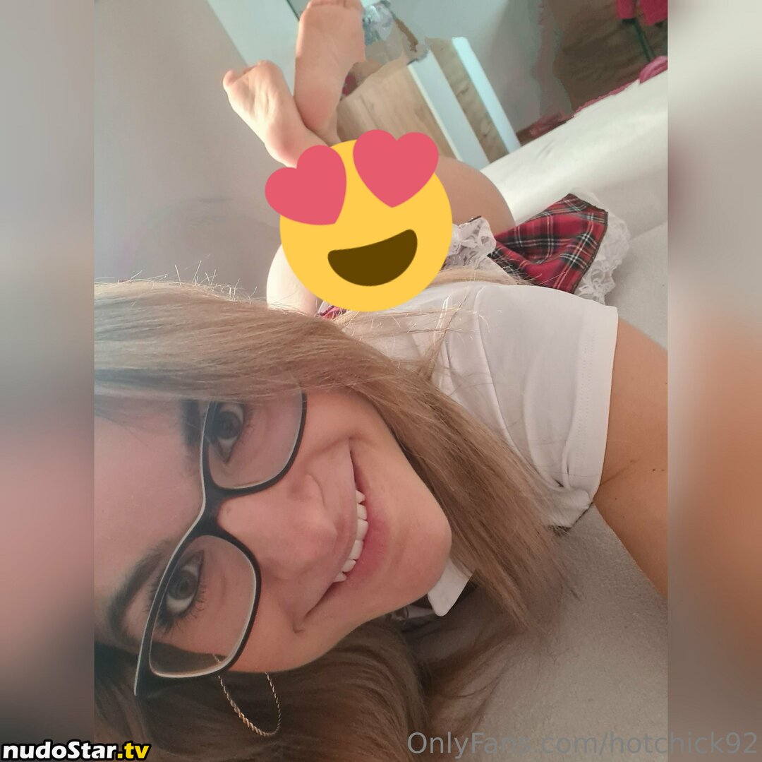 hotchick92 / thischick92 Nude OnlyFans Leaked Photo #5