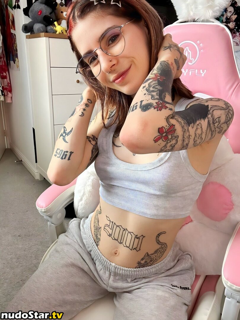 https.kiiro / irlkiiro Nude OnlyFans Leaked Photo #3