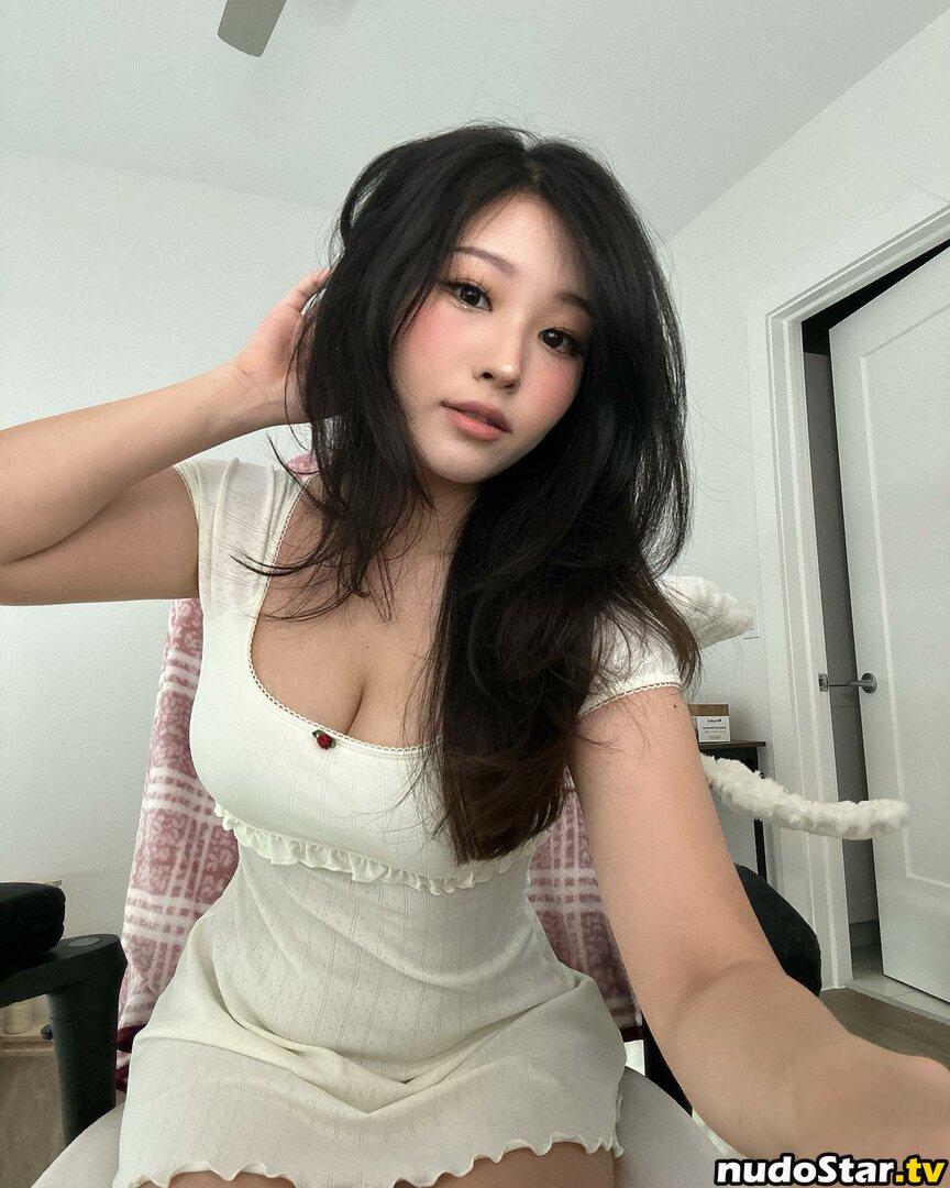 Aikuros / Hyoon Nude OnlyFans Leaked Photo #65