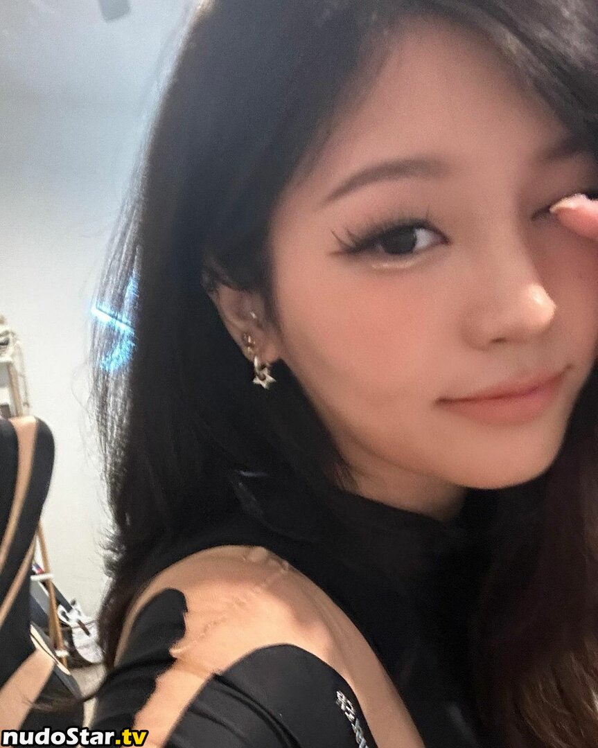 Aikuros / Hyoon Nude OnlyFans Leaked Photo #73