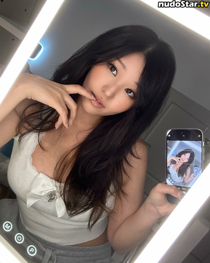 Aikuros / Hyoon Nude OnlyFans Leaked Photo #102