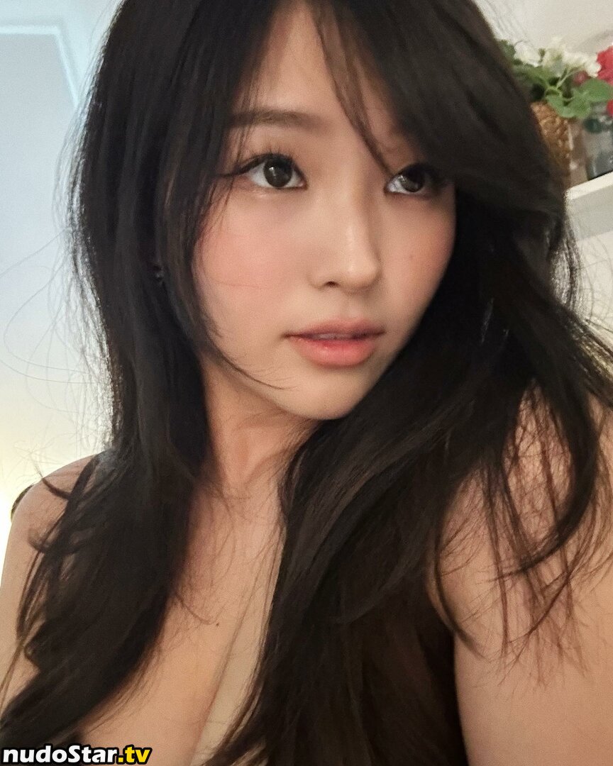 Aikuros / Hyoon Nude OnlyFans Leaked Photo #118