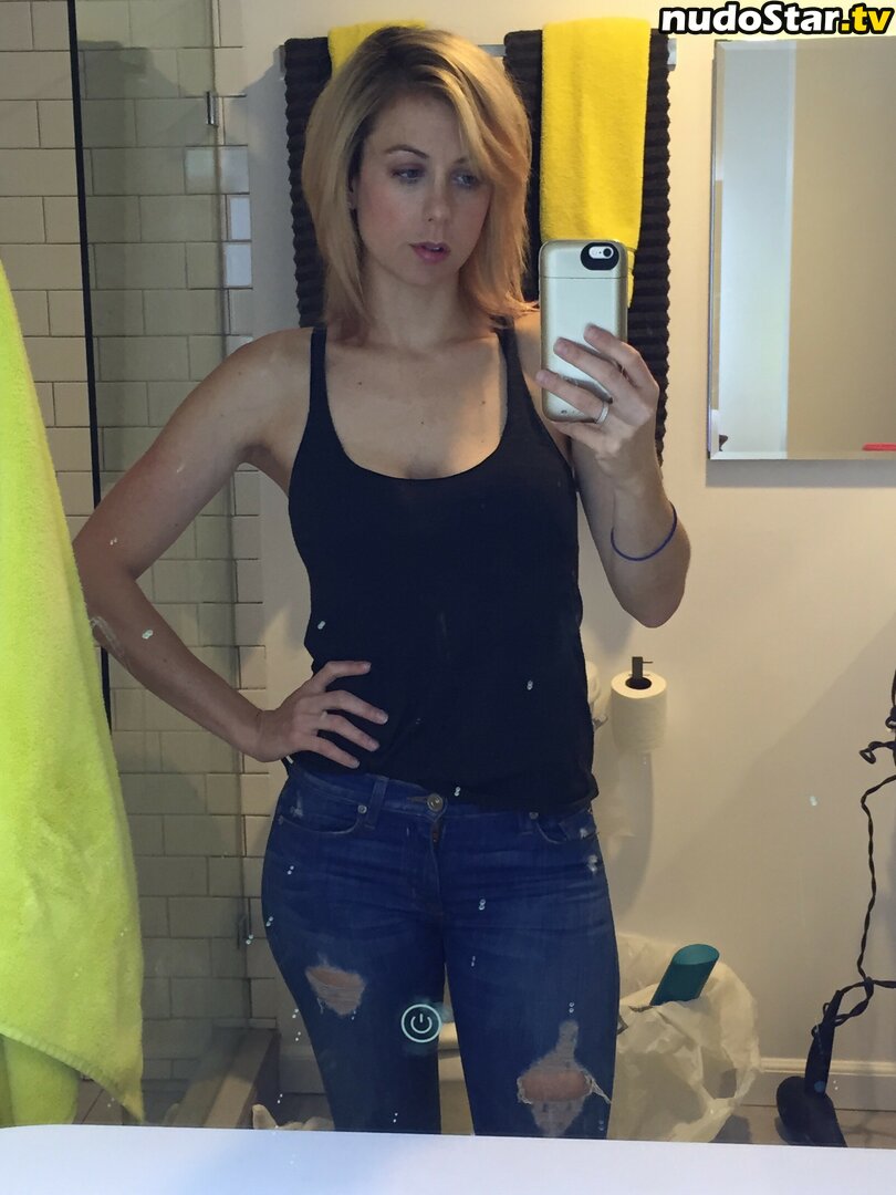 Iliza Shlesinger / ilizas Nude OnlyFans Leaked Photo #23