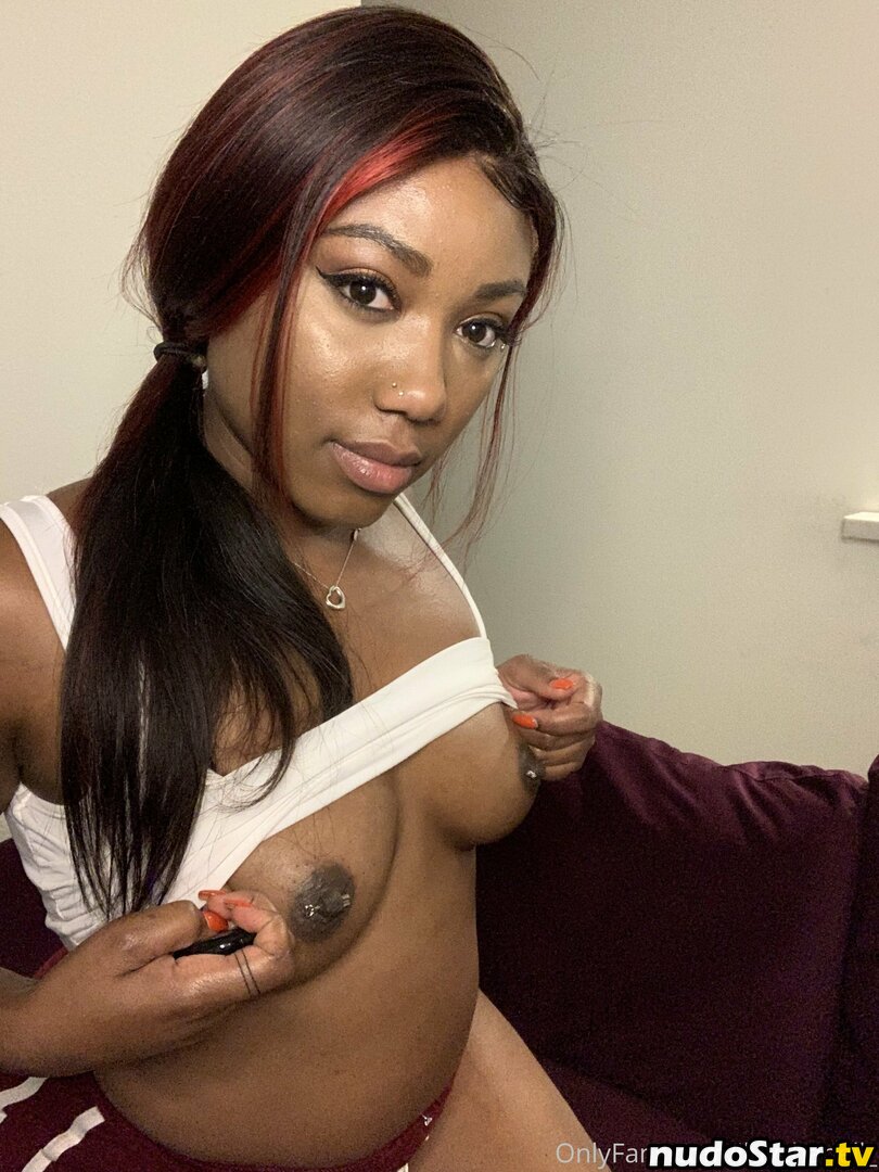 chanellxheart / iluvchanell_ Nude OnlyFans Leaked Photo #37