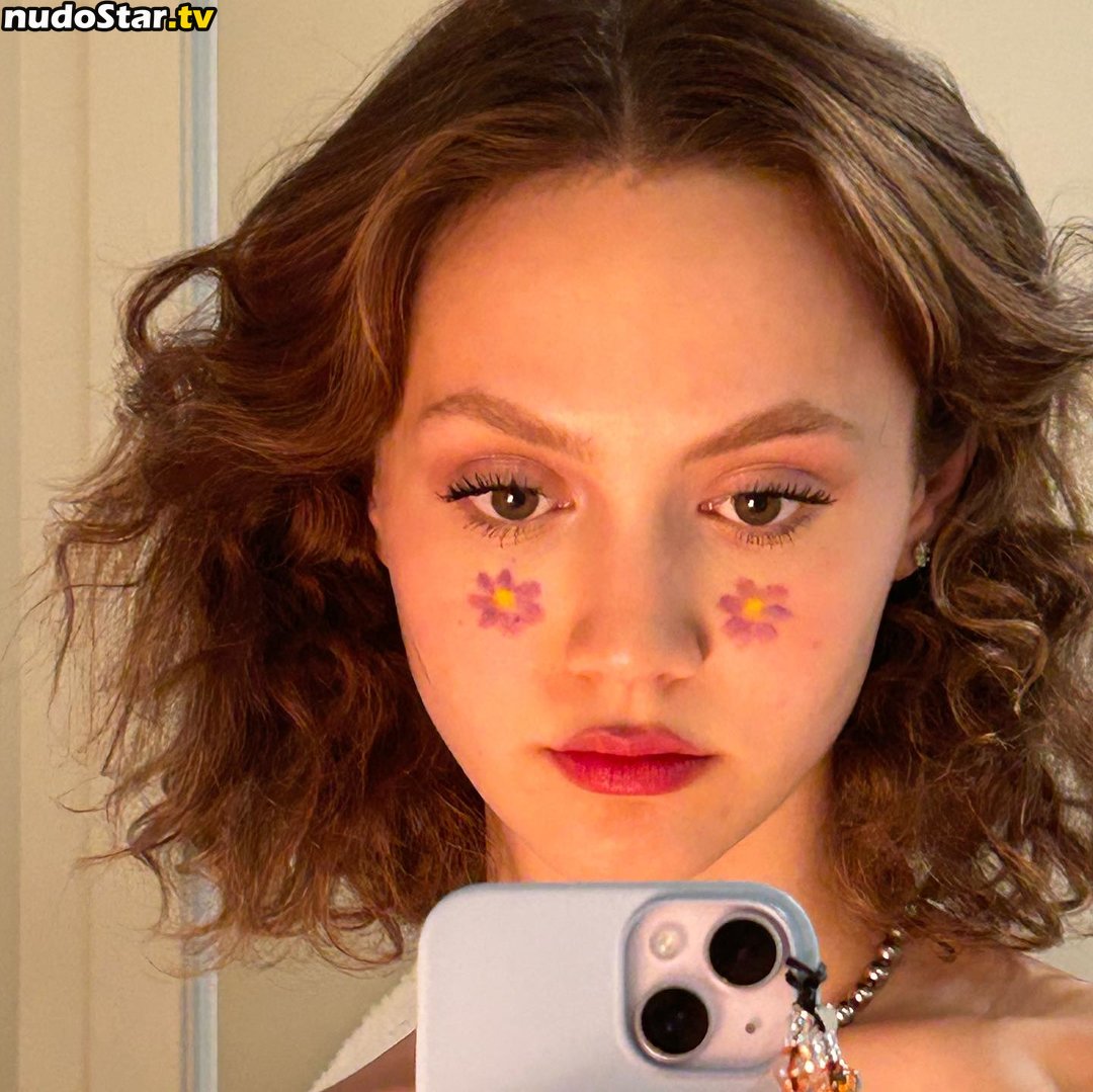 Iris Apatow / irisapatow Nude OnlyFans Leaked Photo #1