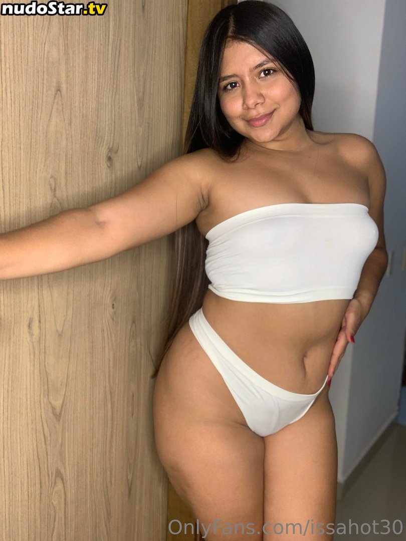 issahot30 / jol3n3mari3 Nude OnlyFans Photo #3 - Nudostar.TV