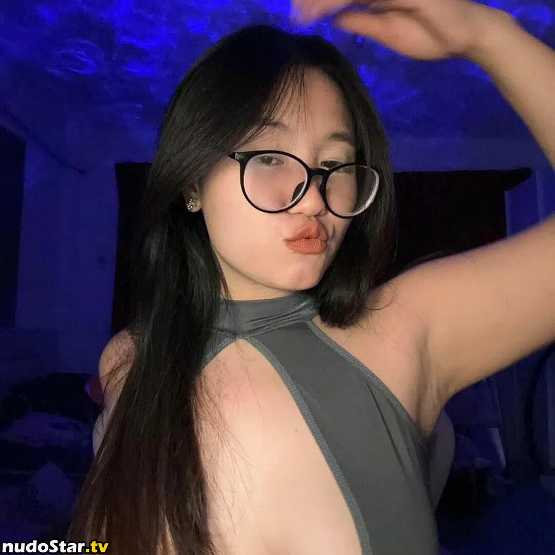 409668865 / itsphiamaedelacruz Nude OnlyFans Leaked Photo #9