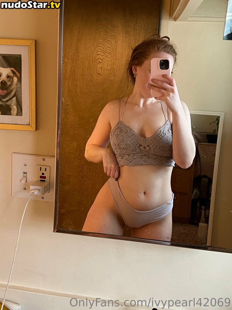 ivy.pearl42069 / ivypearl42069 Nude OnlyFans Leaked Photo #21
