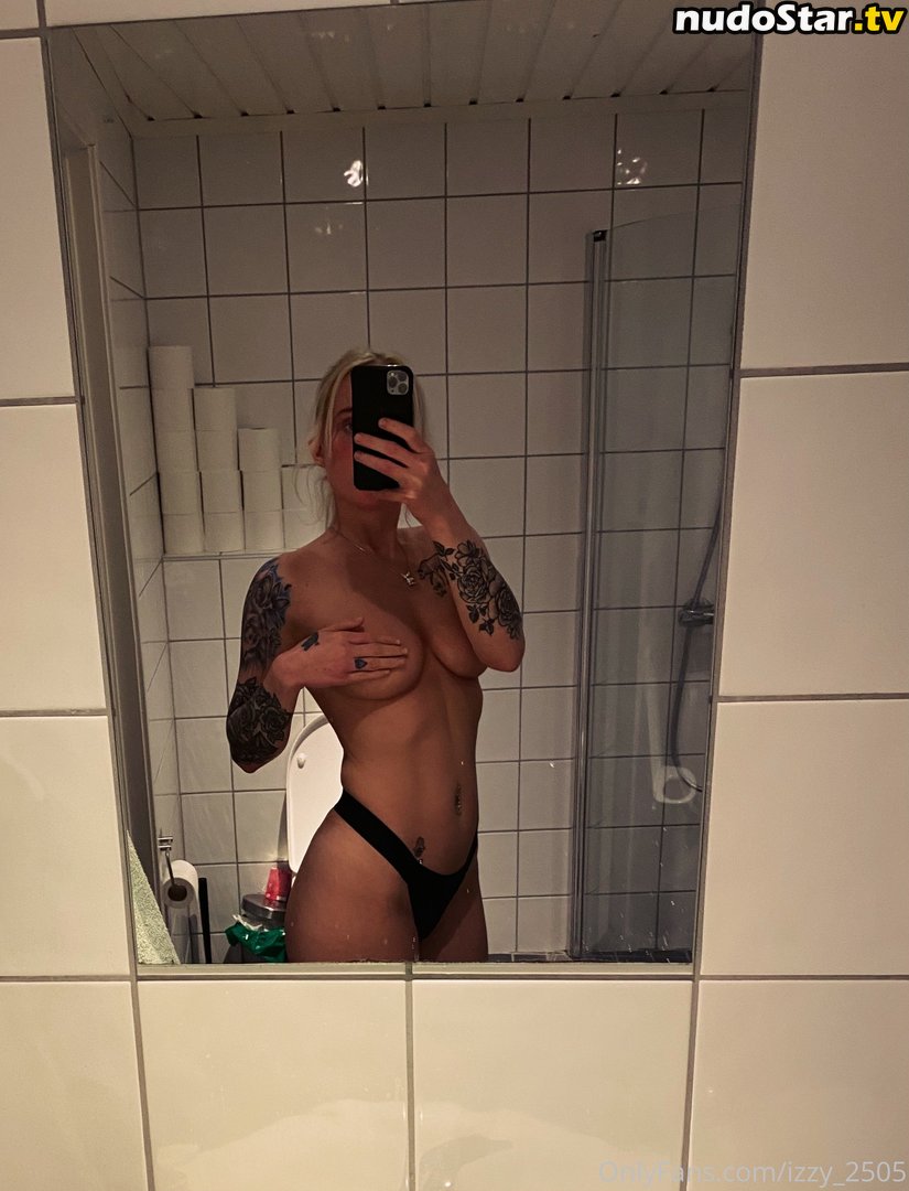 izzy2505 / izzy_2505 Nude OnlyFans Leaked Photo #23