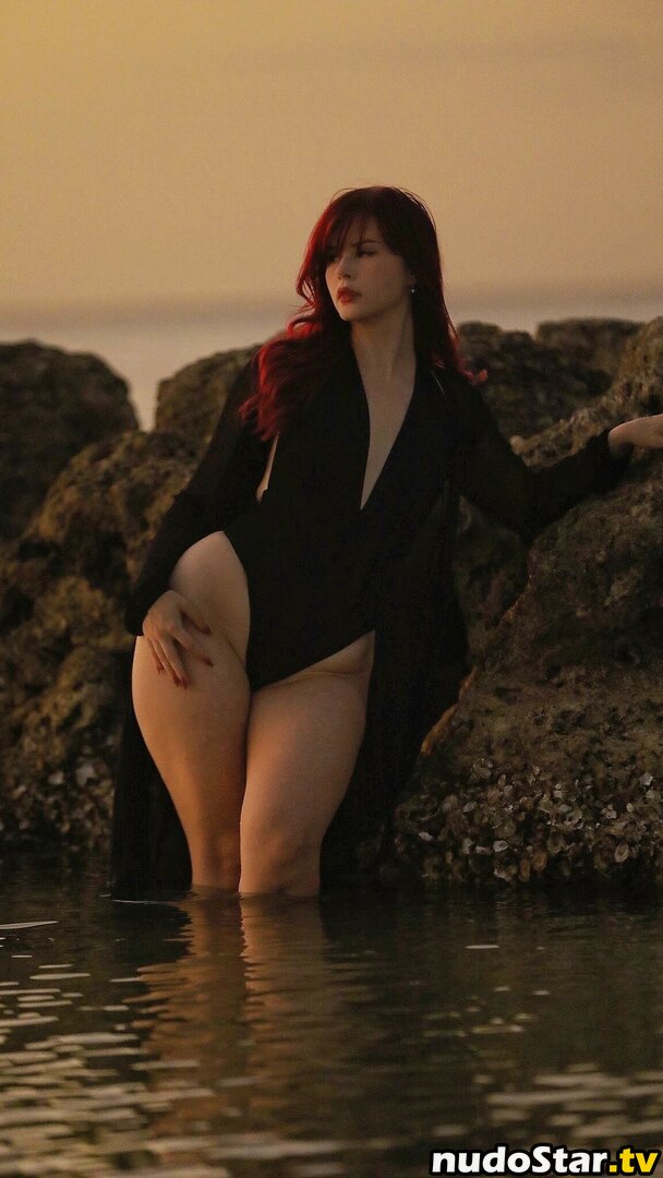 Jenn Rowley / avasreddiary Nude OnlyFans Leaked Photo #9
