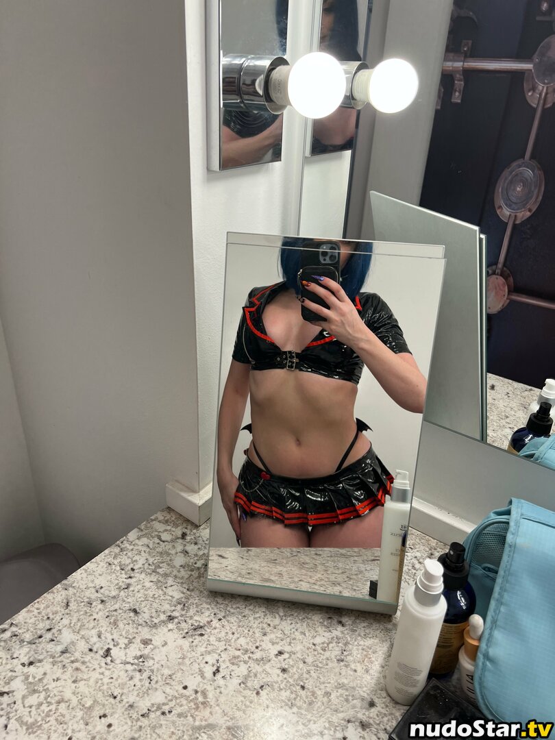 jewelzblu / onlyjewelzblu Nude OnlyFans Leaked Photo #514