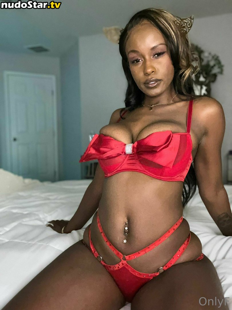 jezabelvessir_finest / jezabelvisser Nude OnlyFans Leaked Photo #62