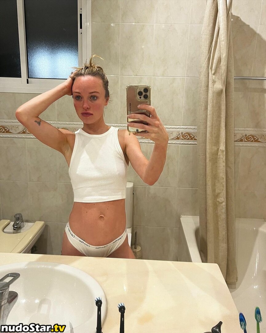 Jorgie Porter / themissyporter Nude OnlyFans Leaked Photo #12