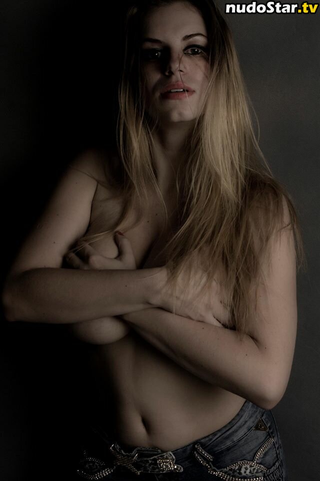 Ju Luz / eeirinha / ju_aautentica / jumiranda Nude OnlyFans Leaked Photo #15