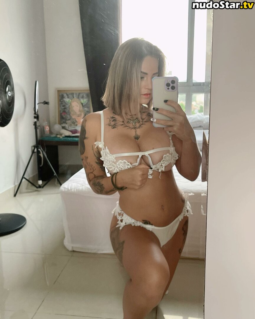 julianitacolombia / julianitacolombia_ / juliianiitaco / julipineros17 Nude OnlyFans Leaked Photo #7