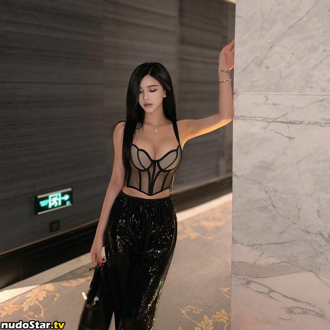 June Gong / june_gong Nude OnlyFans Leaked Photo #13