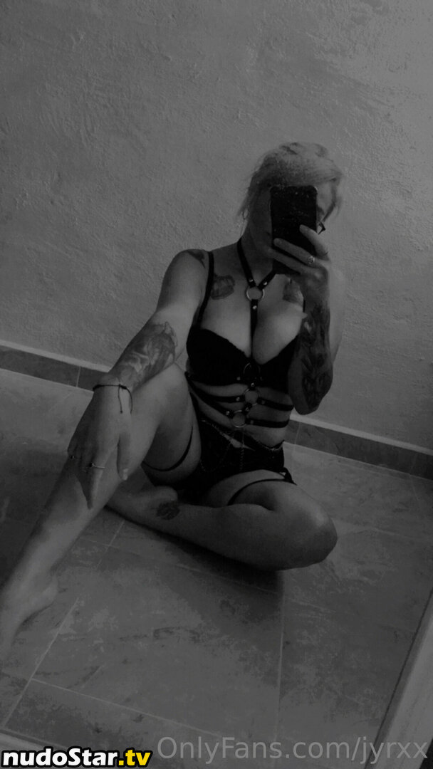 jyrxx / jyrxx__ Nude OnlyFans Leaked Photo #11