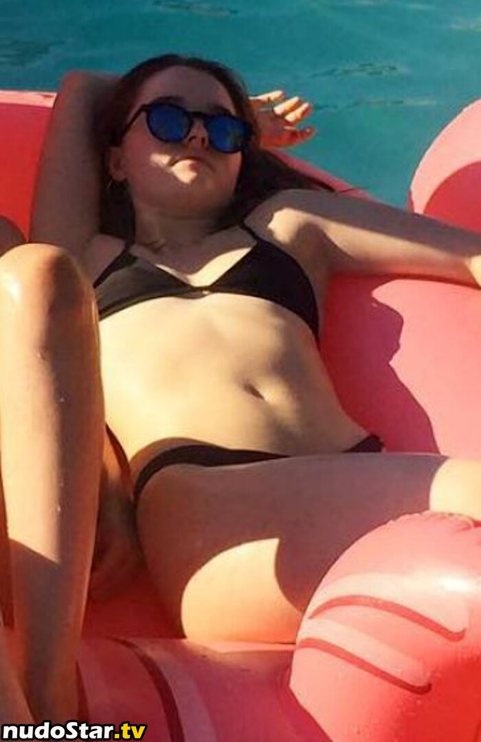 Kaitlyn Dever / KaitlynDever Nude OnlyFans Leaked Photo #124