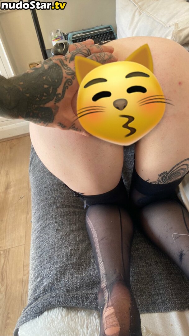 Kara Moon / karamoondesign Nude OnlyFans Leaked Photo #2
