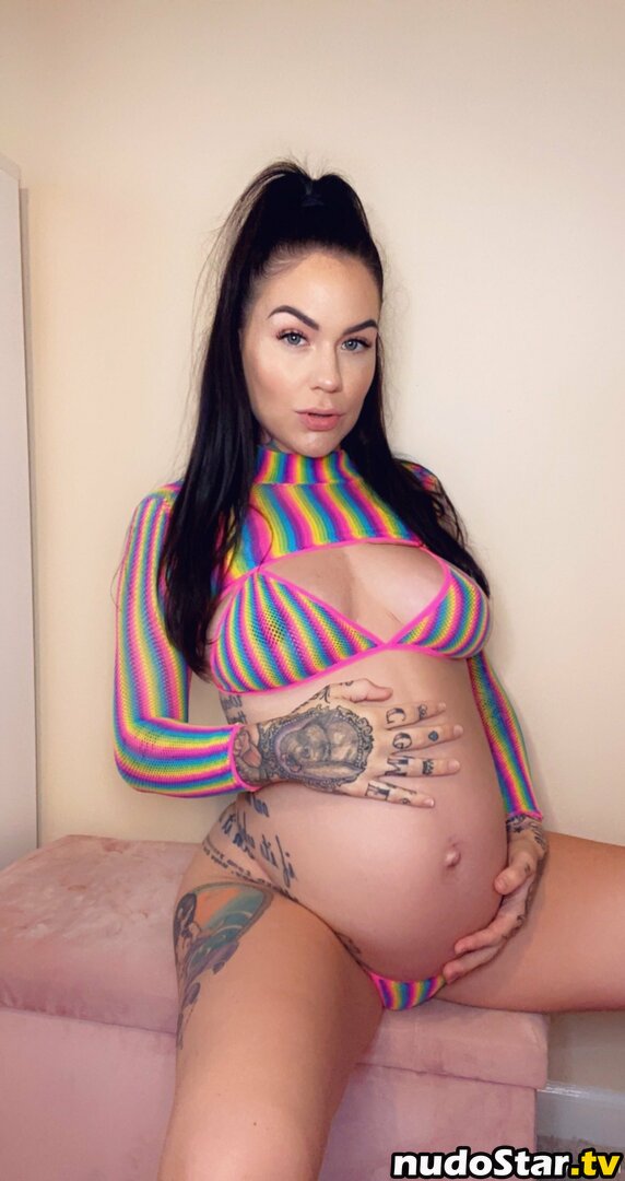 karmenkarma / realkarmen Nude OnlyFans Leaked Photo #153