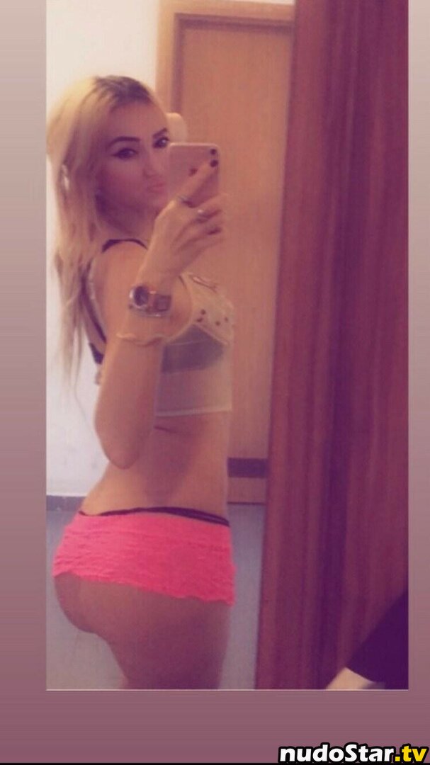 Katarina Kaca / katarinaivaskovic / queencatarina Nude OnlyFans Leaked Photo #11