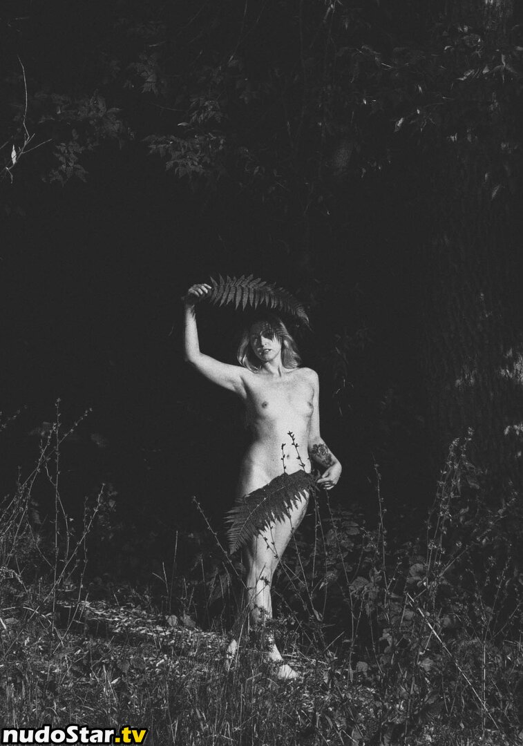 Ekaterina Denisova / katereenkis / katereens Nude OnlyFans Leaked Photo #21
