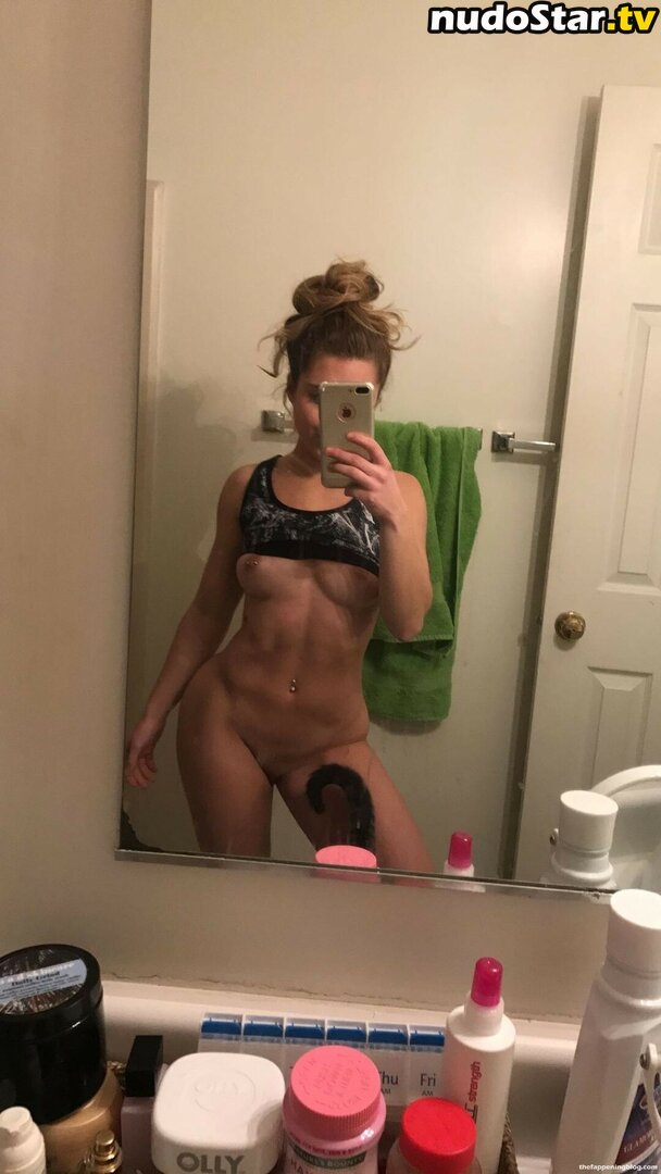 CollegeCleanEating / Katrina Wright Nude OnlyFans Leaked Photo #16