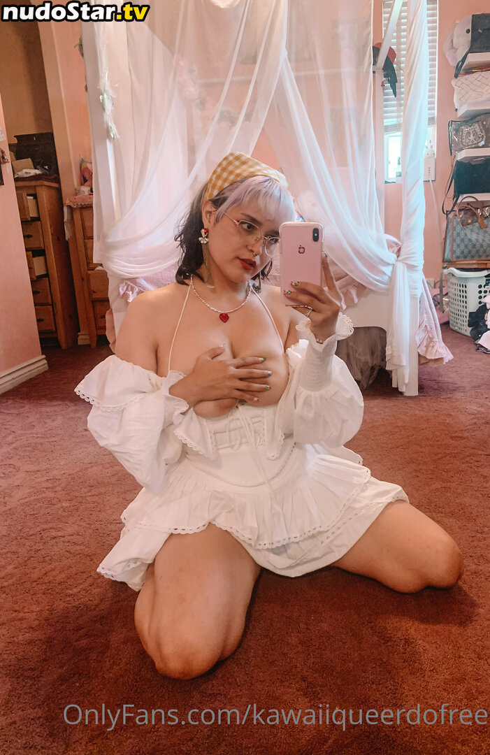 kawaiiqueerdofree / thequeenofcoverage Nude OnlyFans Leaked Photo #15