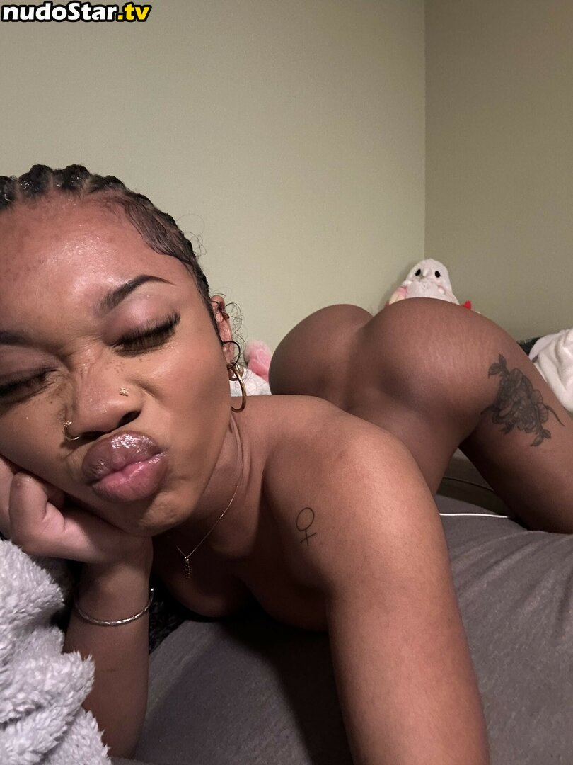 dis1oc4te / keepmefrail Nude OnlyFans Leaked Photo #6