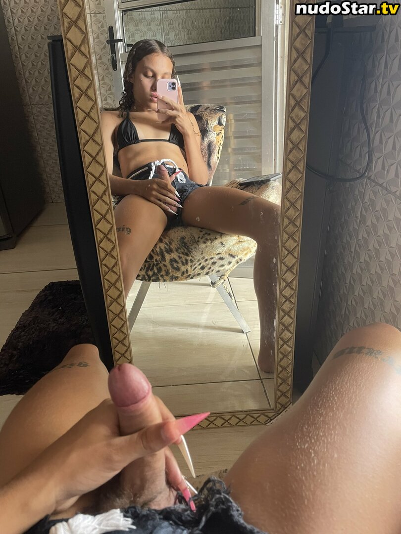 Kemilly Carvalho / Kemillyyz Nude OnlyFans Leaked Photo #2