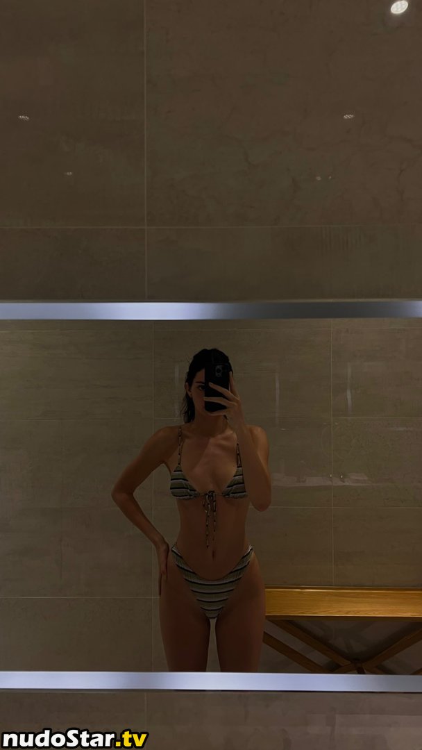Kendall Jenner / KendallJenner Nude OnlyFans Leaked Photo #115