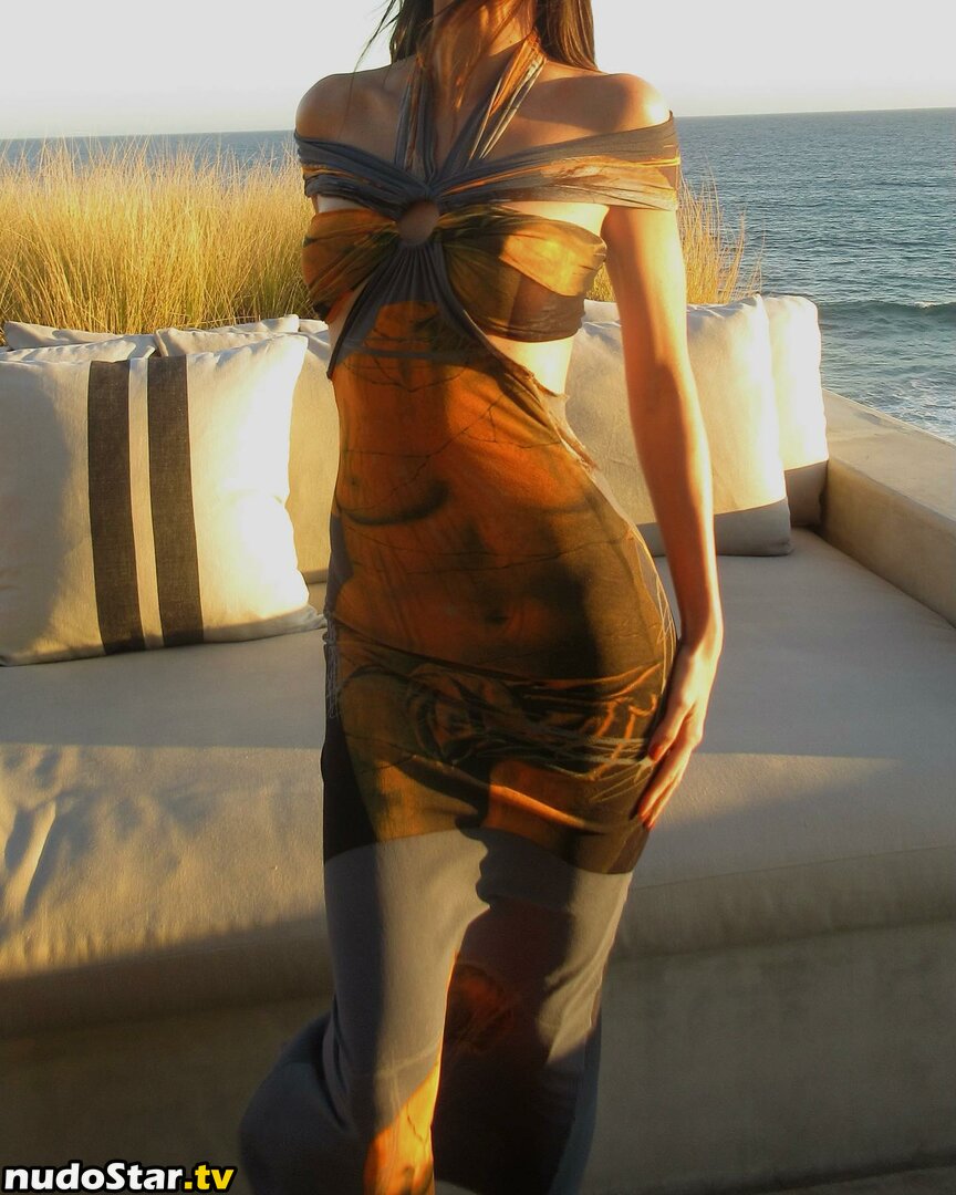 Kendall Jenner / KendallJenner Nude OnlyFans Leaked Photo #243
