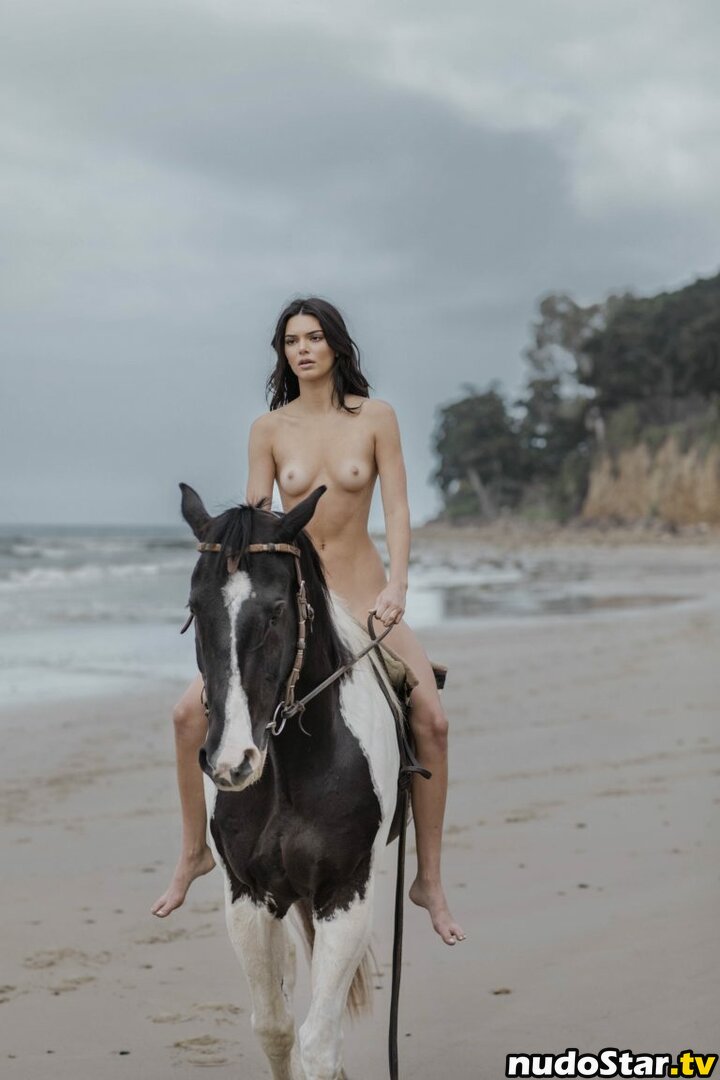 Kendall Jenner / KendallJenner Nude OnlyFans Leaked Photo #884