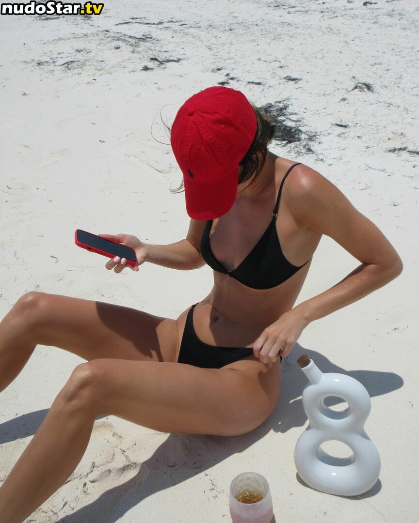 Kendall Jenner / KendallJenner Nude OnlyFans Leaked Photo #975
