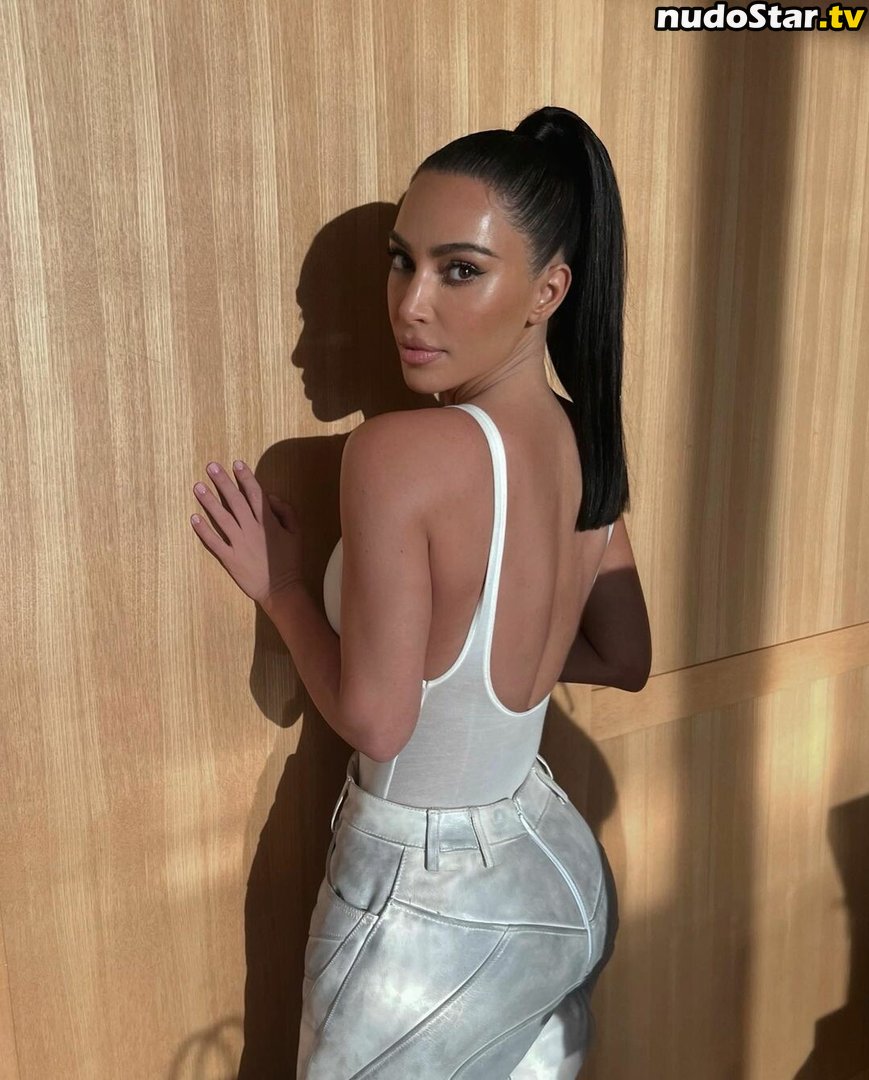 Kim Kardashian / KimKardashian / kimkadarshian Nude OnlyFans Leaked Photo #92