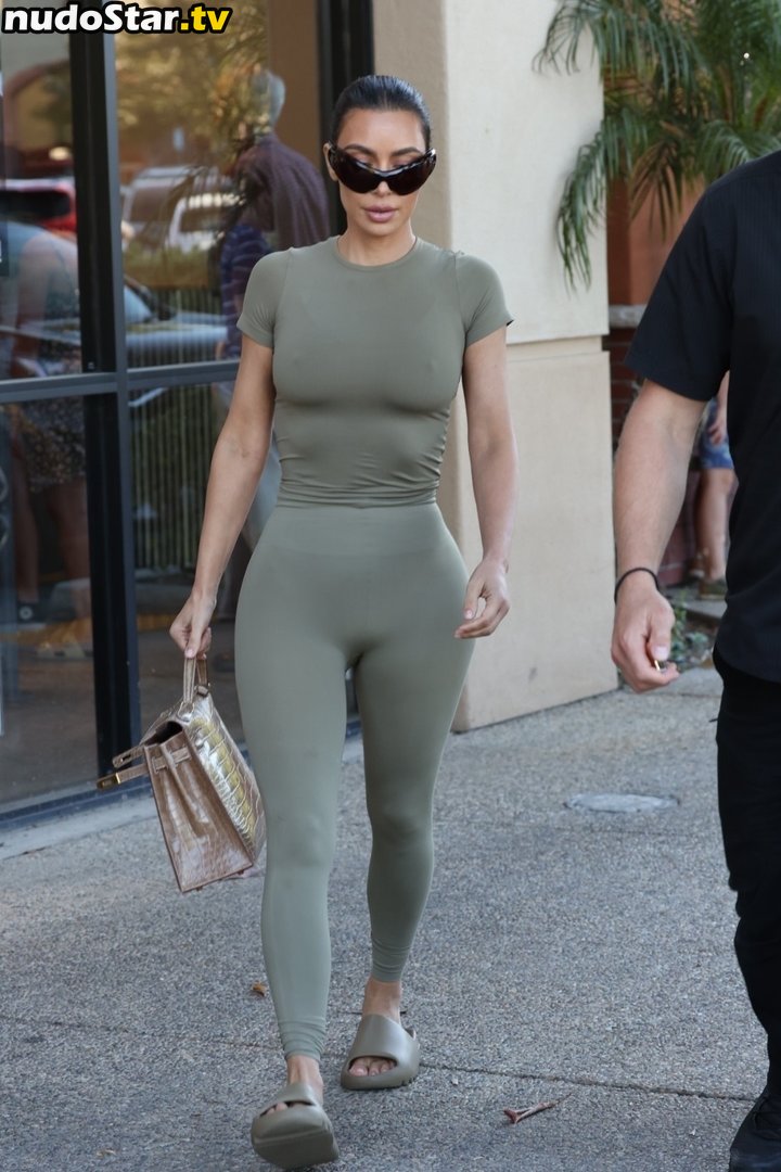 Kim Kardashian / kimkadarshian / kimkardashian Nude OnlyFans Leaked Photo #119
