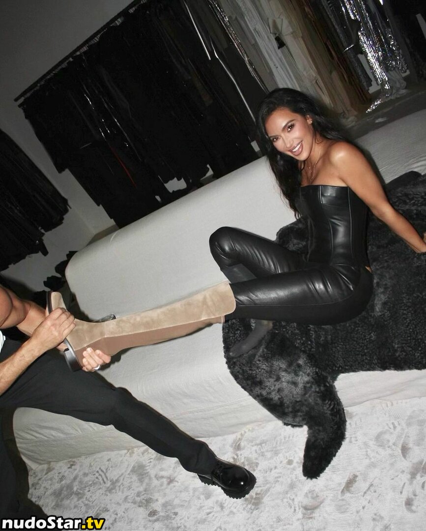 Kim Kardashian / KimKardashian / kimkadarshian Nude OnlyFans Leaked Photo #322