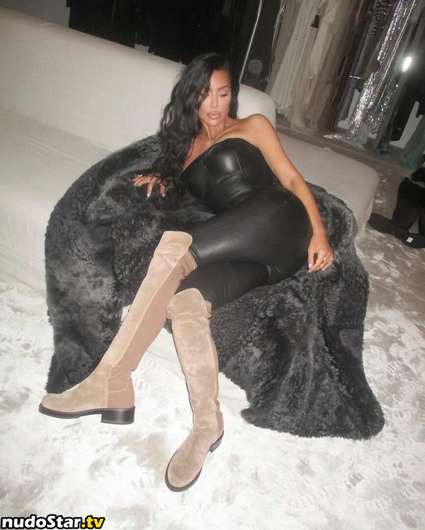 Kim Kardashian / KimKardashian / kimkadarshian Nude OnlyFans Leaked Photo #325