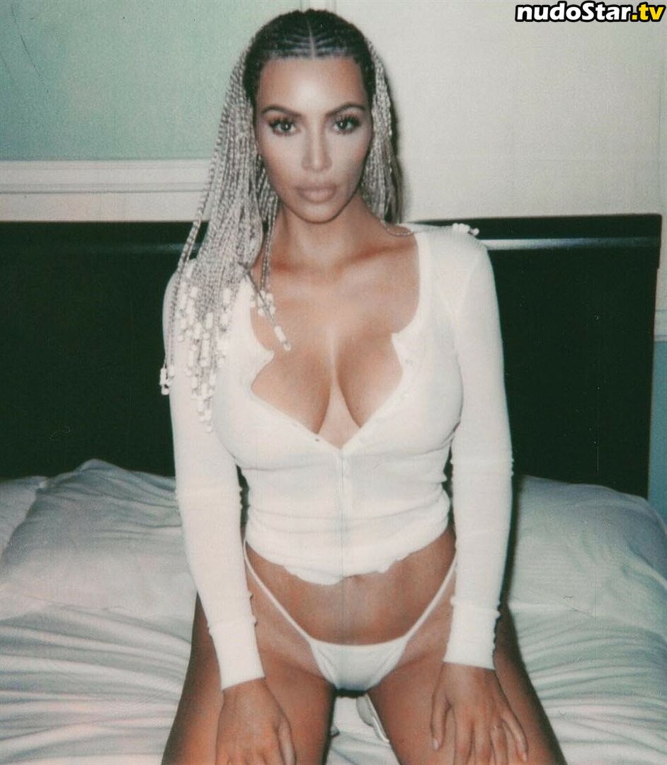 Kim Kardashian / kimkadarshian / kimkardashian Nude OnlyFans Leaked Photo #577