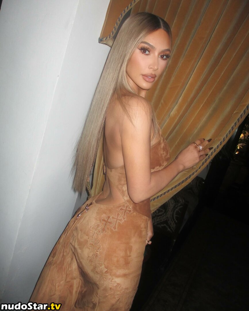 Kim Kardashian / KimKardashian / kimkadarshian Nude OnlyFans Leaked Photo #783