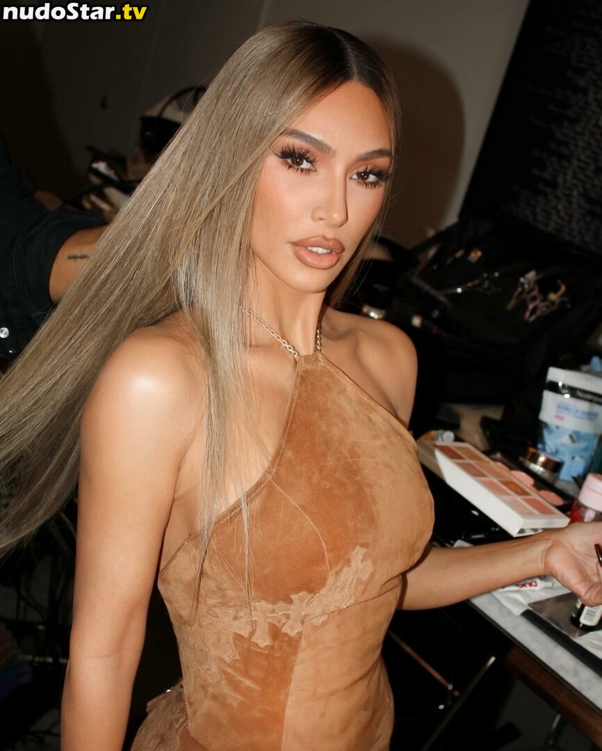 Kim Kardashian / KimKardashian / kimkadarshian Nude OnlyFans Leaked Photo #787