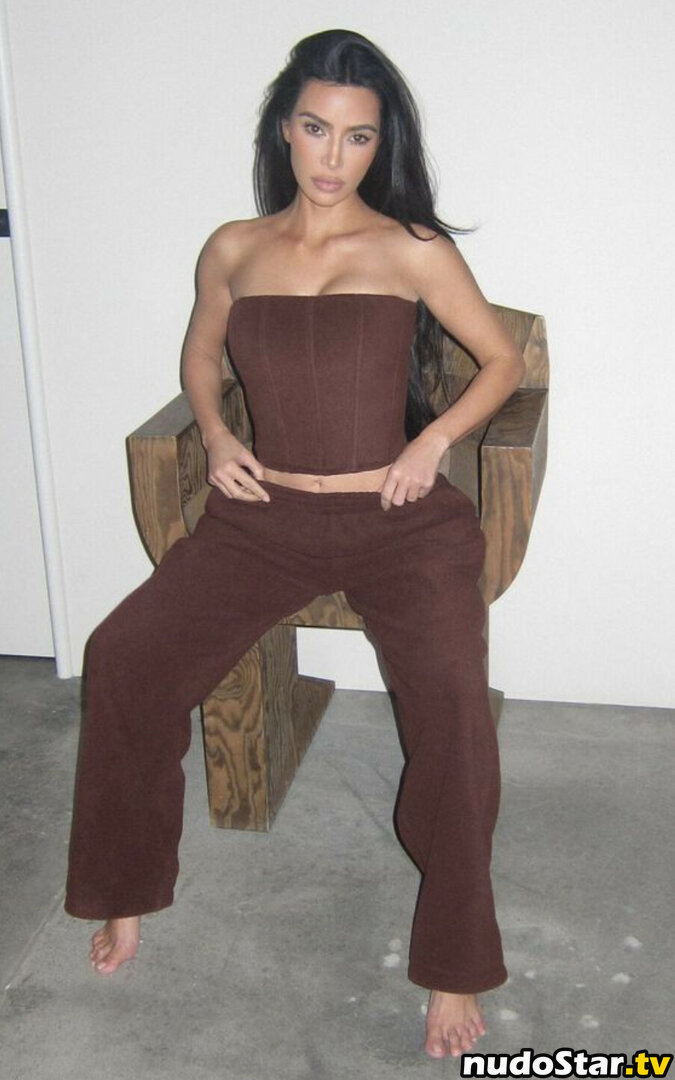 Kim Kardashian / kimkadarshian / kimkardashian Nude OnlyFans Leaked Photo #792