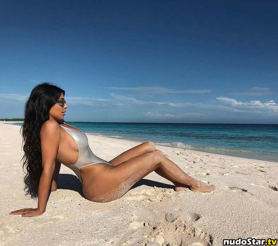Kim Kardashian / KimKardashian / kimkadarshian Nude OnlyFans Leaked Photo #906