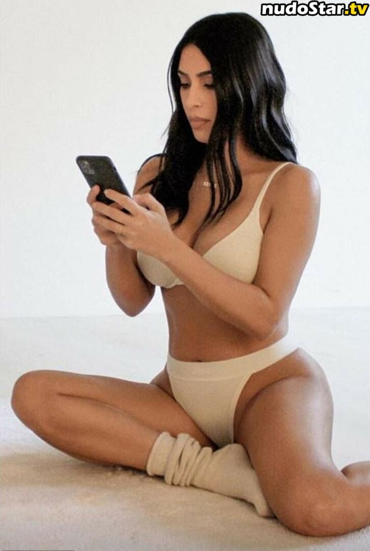 Kim Kardashian / KimKardashian / kimkadarshian Nude OnlyFans Leaked Photo #968