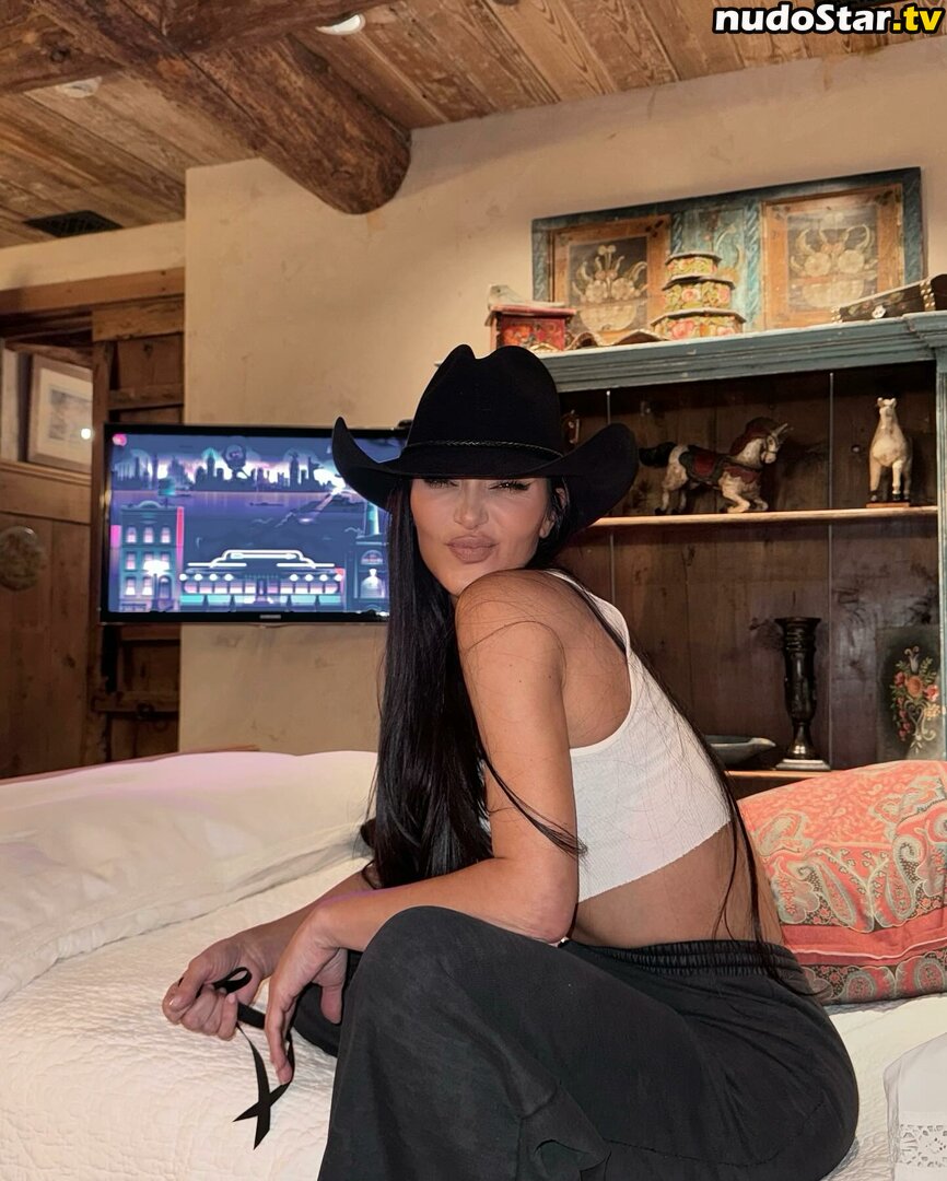 Kim Kardashian / KimKardashian / kimkadarshian Nude OnlyFans Leaked Photo #1065