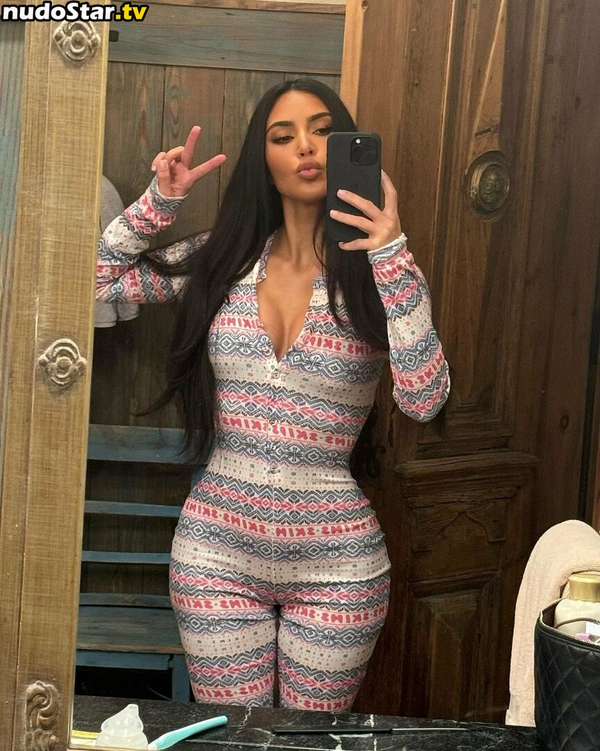Kim Kardashian / KimKardashian / kimkadarshian Nude OnlyFans Leaked Photo #1067